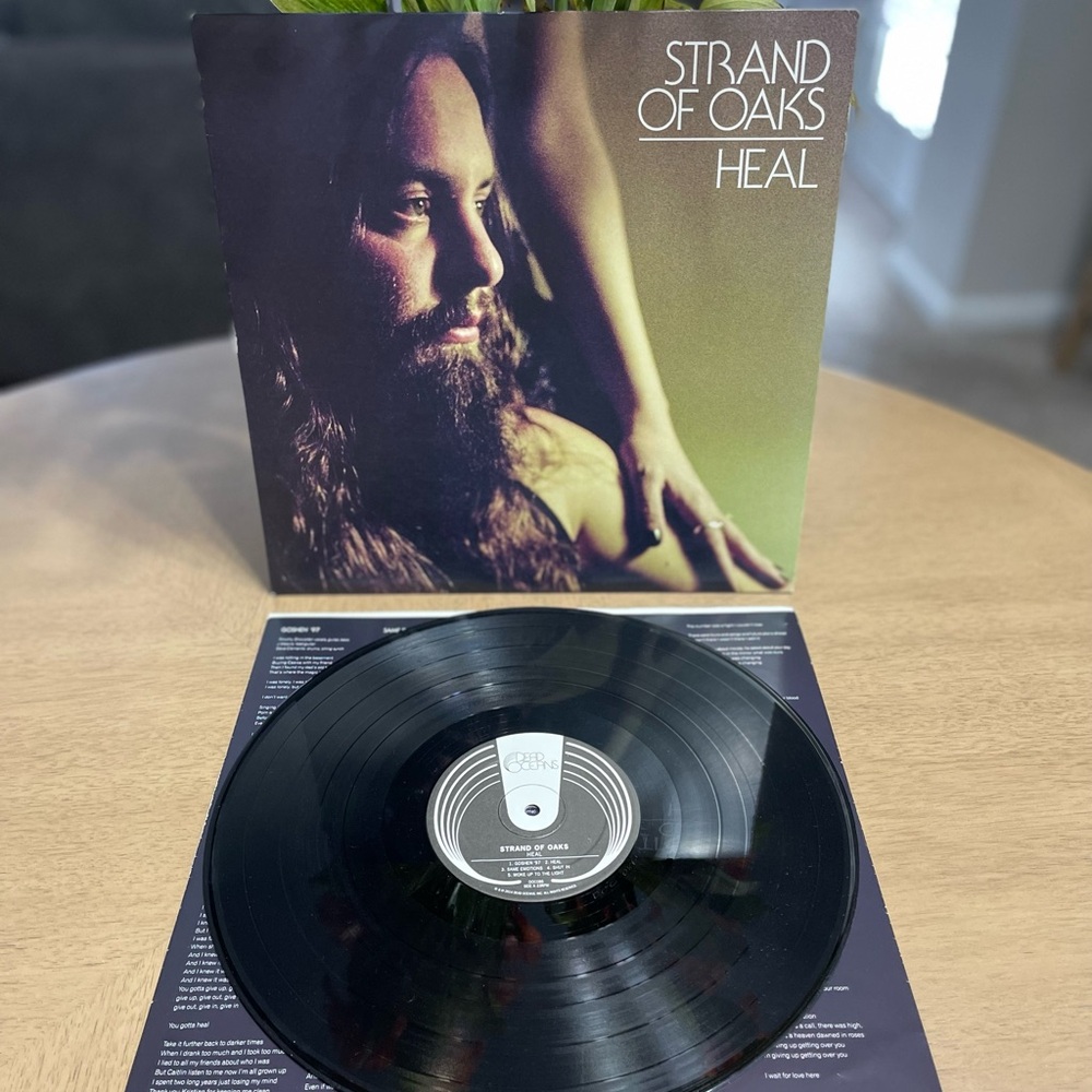 Strand of Oaks, Heal Vinyl